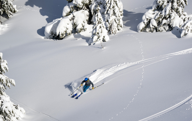 Ferrocarrlis releases the seasonal ski passes of the mountain resorts for winter 22-23